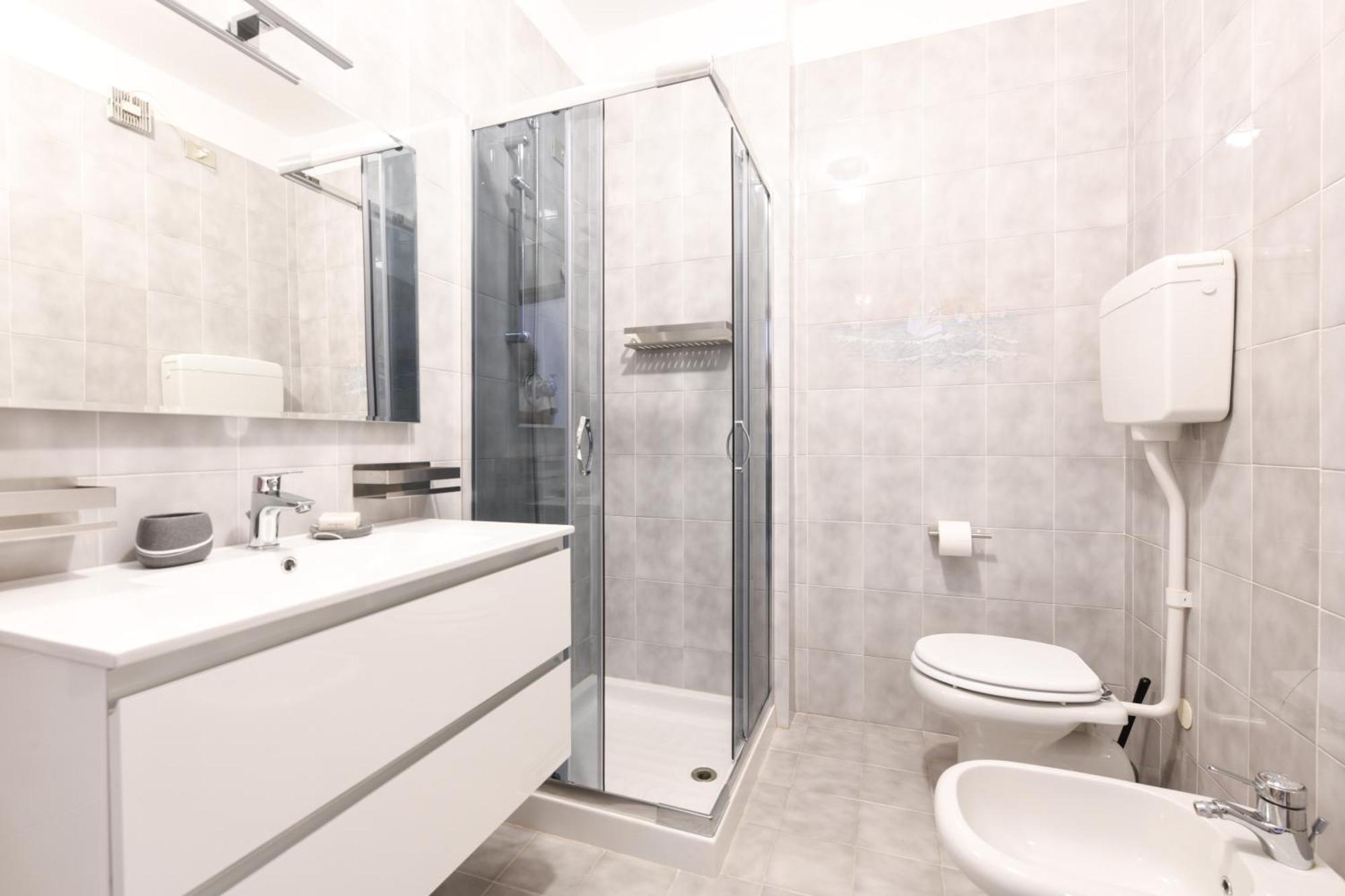 Breeze Apartment Desenzano del Garda Exterior photo